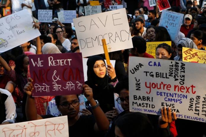 印度新公民身份法抗議釀23死　輿論擔憂：恐出下個希特勒
