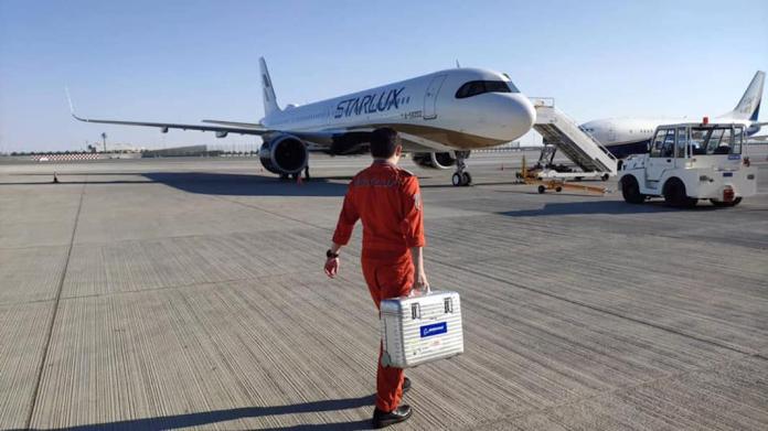 ▲張國煒今（23）日親自駕駛第2架A321neo，照片為於杜拜機場準備啟航返台。（圖／翻攝自星宇航空臉書）