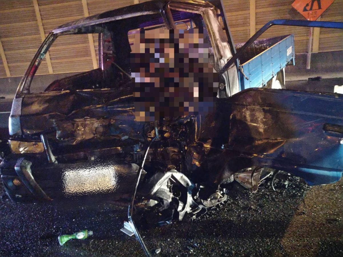 ▲羅姓駕駛受困駕駛座，不幸成焦屍。（圖／記者陳聖璋翻攝）