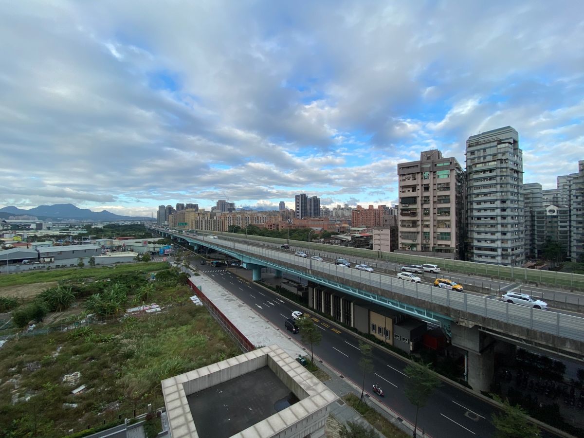 ▲新北市新莊區塭仔圳重劃區生活機能佳，受到多家建商看好。（圖／科達機構提供）