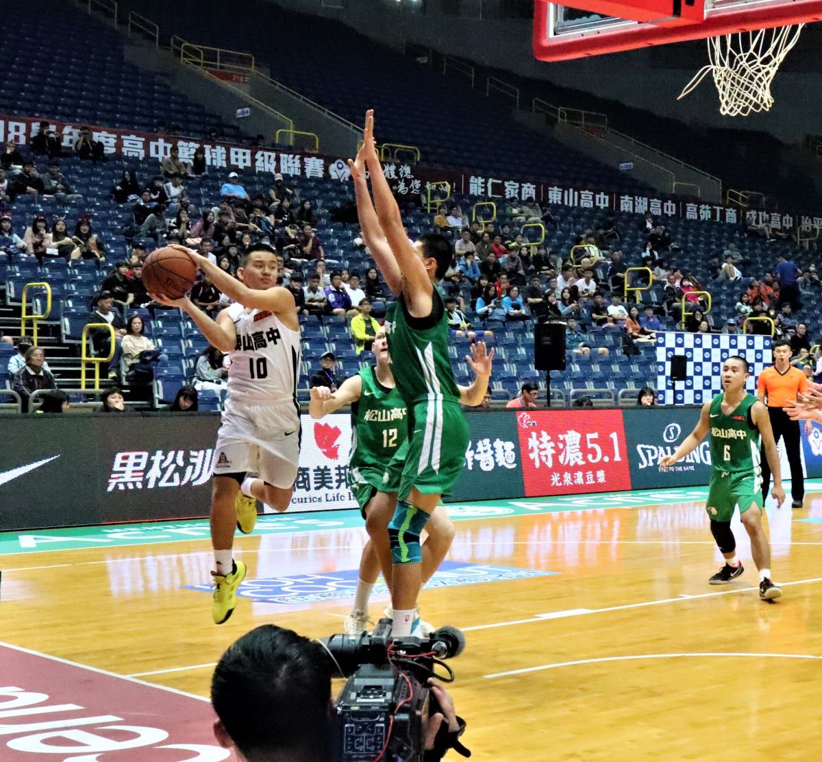 ▲HBL12強賽，泰山高中鄭懷謙(10號)。（圖／鍾東穎攝 ,2019.12.24）