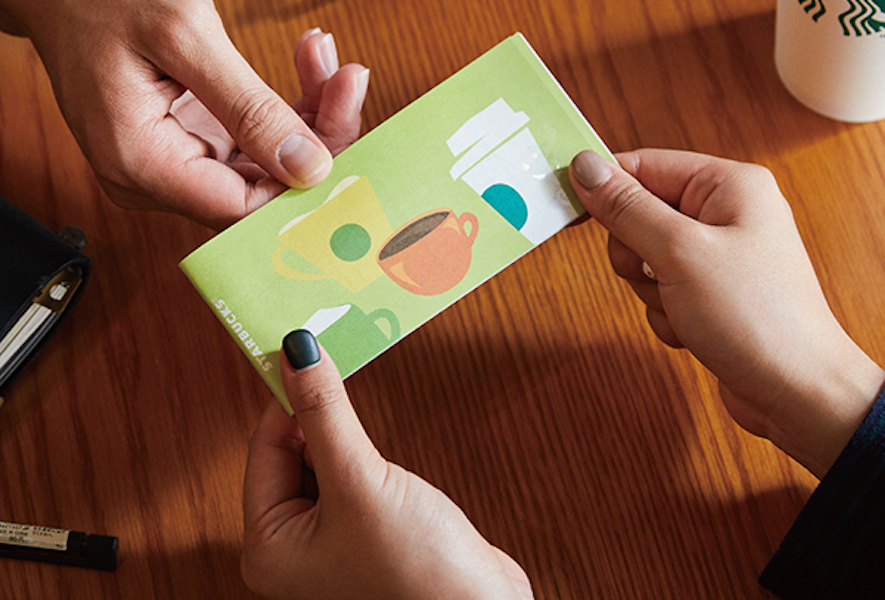 ▲星巴克在年節前首次全新推出紙本飲料券，以10張為一本，在今（25）日上午11點在線上門市販售。（圖／業者提供）