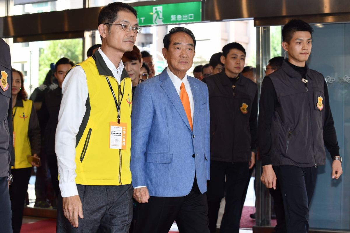 ▲2020總統大選第二場電視政見發表會在，親民黨總統候選人宋楚瑜抵達會場。（圖／NOWnews攝影中心, 2019.12.25）