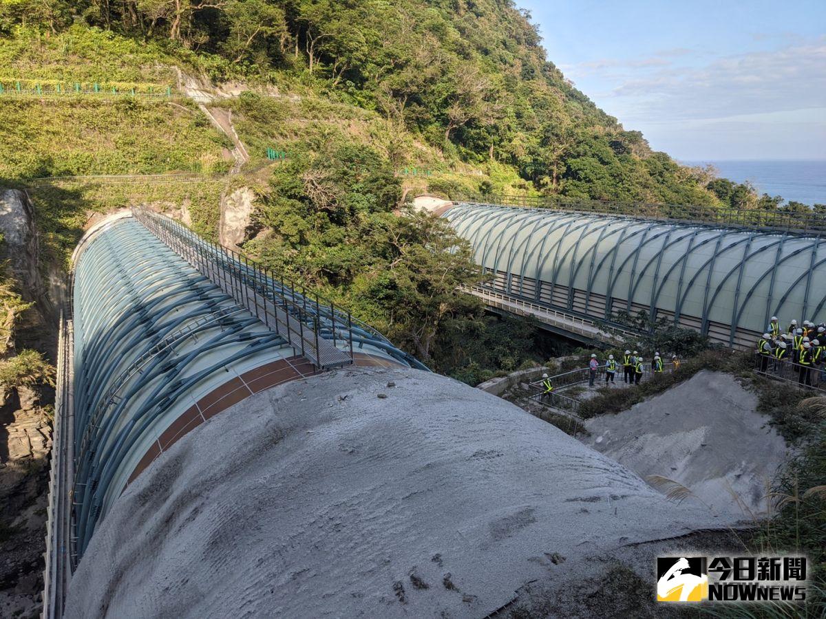 ▲長約 7.9 公里的觀音隧道及長約 4.7 公里的谷風隧道，中間僅間隔約 60 公尺的山谷，為方便行車及不破壞當地自然環境，公路總局以以半封閉式橋梁「鼓音橋」銜接。（圖／記者陳致宇攝, 2019.12.25）
