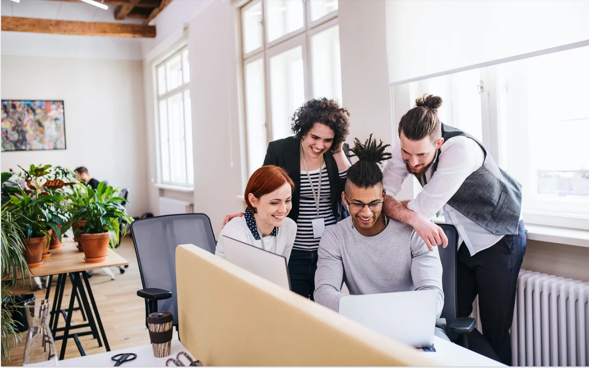 ▲電信業者徵才著重在資訊、AI、IDC等人才。（示意圖／取自Pixabay）