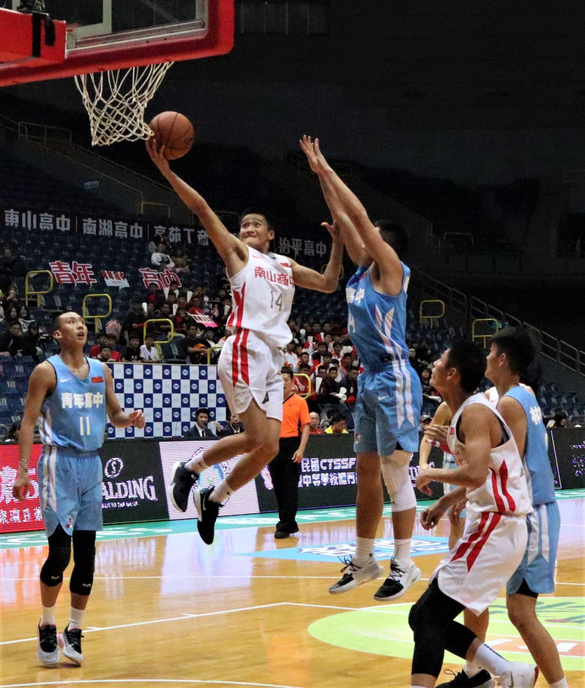 ▲HBL12強賽，南山高中 彭冠綸 (14號)。（圖／鍾東穎攝 ,2019.12.26）