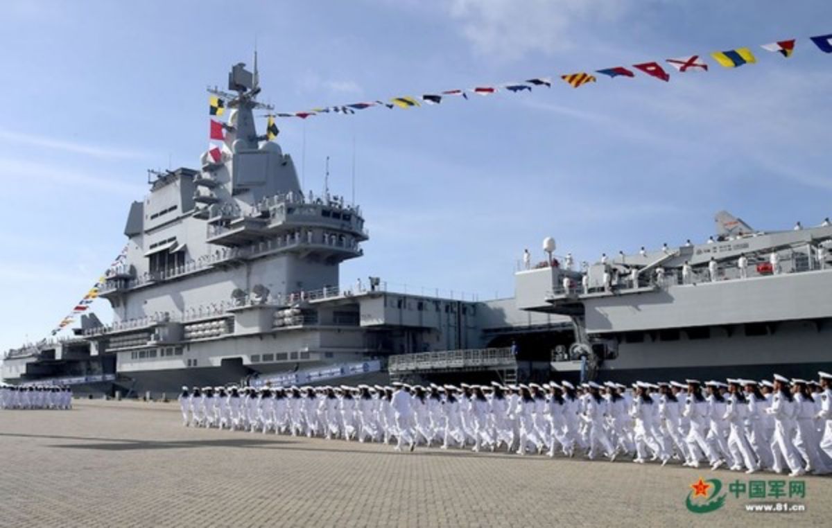 ▲中共從上周六起一連3日進行環台軍演，山東號航艦編隊，也於西太平洋海域執行航訓。（圖／翻攝自中國軍網）