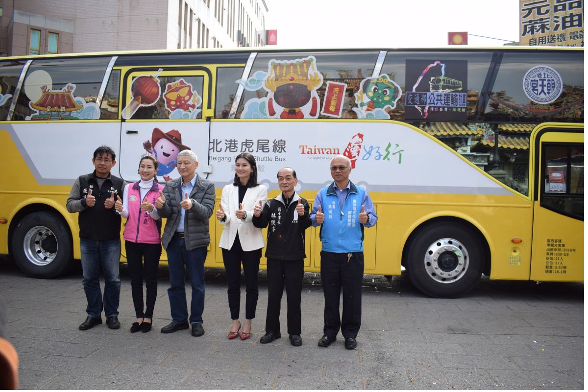 ▲雲林台灣好行北港虎尾線，推出「朝天宮主題祈福專車」。（圖／記者洪佳伶攝 ,2019.12.27）