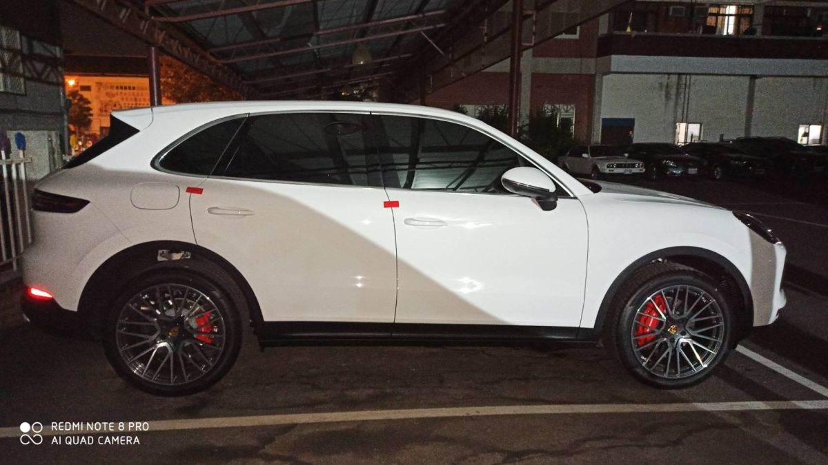 ▲查獲張姓男子以不法所得369萬元購入之保時捷休旅車1輛。（圖／記者蘇榮泉攝，2019.12.27）