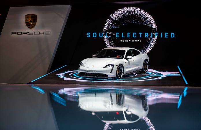 ▲台灣保時捷於 Porsche Taycan 全球發表僅三個月後即在國內首演亮相，正式開啟保時捷純電未來的嶄新篇章。（圖／台灣保時捷提供）