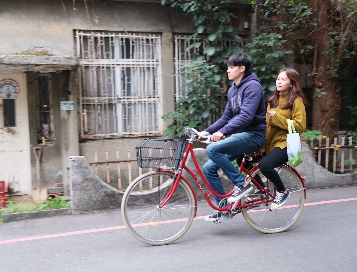 ▲2020愛地球新行動，可以做與環保有關的事情，像是連續20天花20分鐘騎自行車上班、上學。（圖/新北環保局提供）