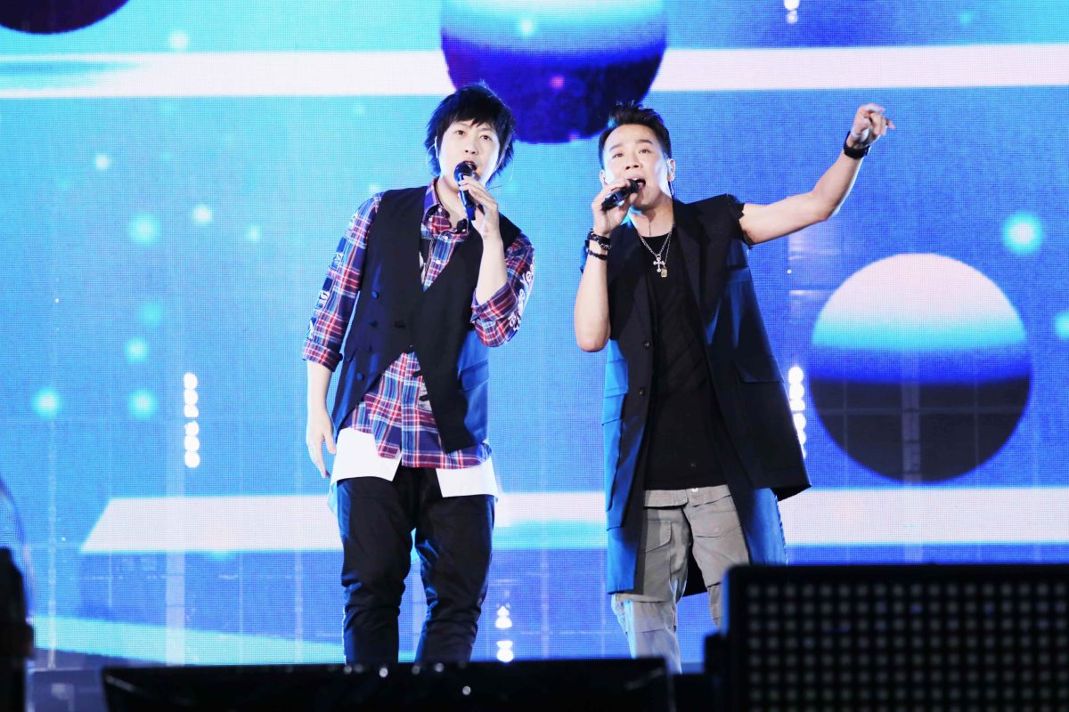 ▲五月天「Mayday Just Rock It!!!“藍 BLUE”」演唱會第6場嘉賓是陶喆。（圖／相信音樂提供）