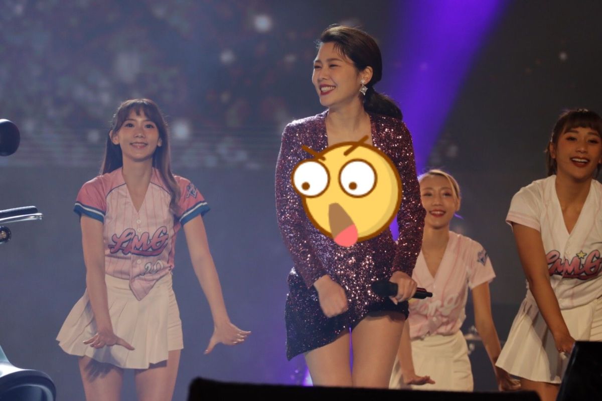 ▲白家綺辣秀「胸器」。（圖／民視提供）