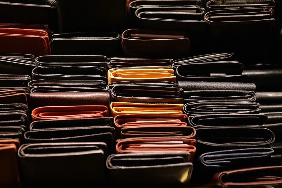 錢包就代表一個人的財庫。（圖／Pixabay）