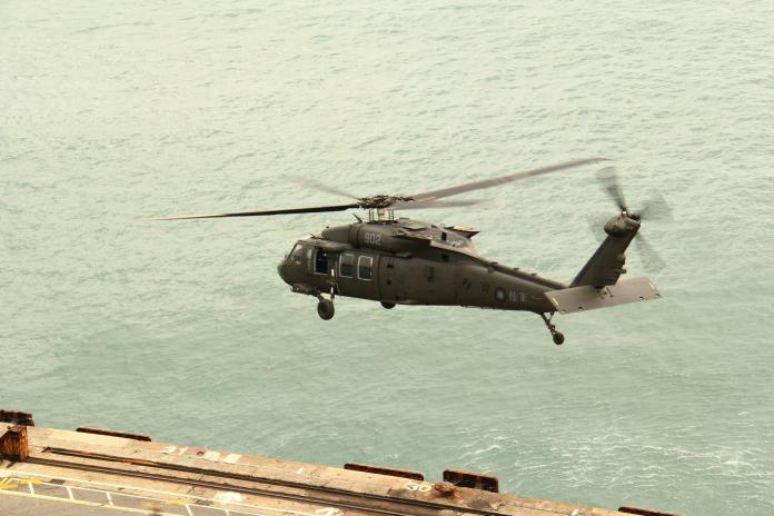 為什麼軍方視察要用直升機？過來人力挺國軍：誰才是專業
