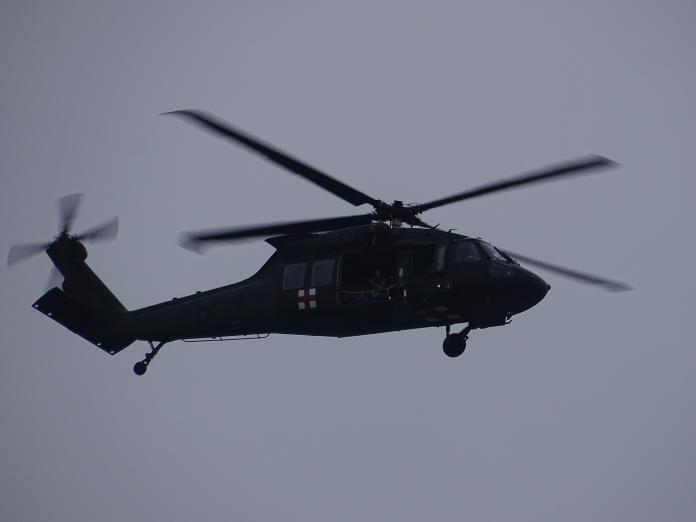 ▲空軍救護機號933的UH-60M黑鷹直升機，2日上午於新北與宜蘭交界山區迫降墜毀，造成參謀總長沈一鳴等8人殉職。(資料照／記者呂烱昌攝)