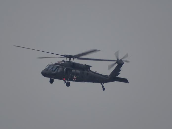 機號933的UH-60M黑鷹直升機，2日上午於新北與宜蘭山區迫降墜毀，造成參謀總長沈一鳴等8人殉職。(圖／記者呂烱昌攝)