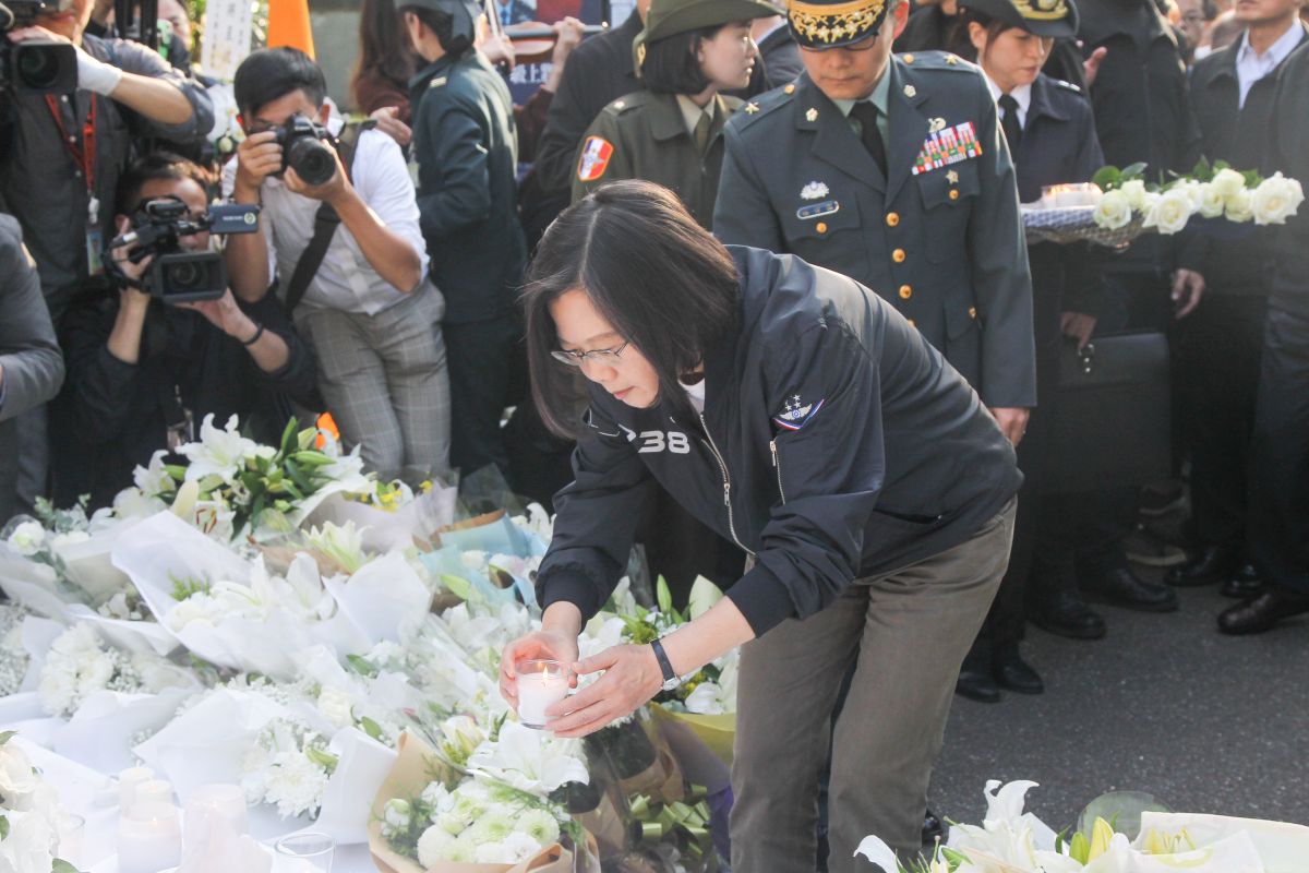 ▲總統蔡英文4日下午密訪東澳嶺雷達站，並將官兵給已故參謀總長沈一鳴的寄語，帶到台北賓館追思會場。（圖／記者葉正勳攝, 2020.1.4）