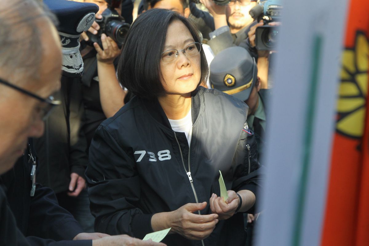 ▲總統蔡英文4日下午密訪東澳嶺雷達站，並將官兵給已故參謀總長沈一鳴的寄語，帶到台北賓館追思會場。（圖／記者葉正勳攝, 2020.1.4）