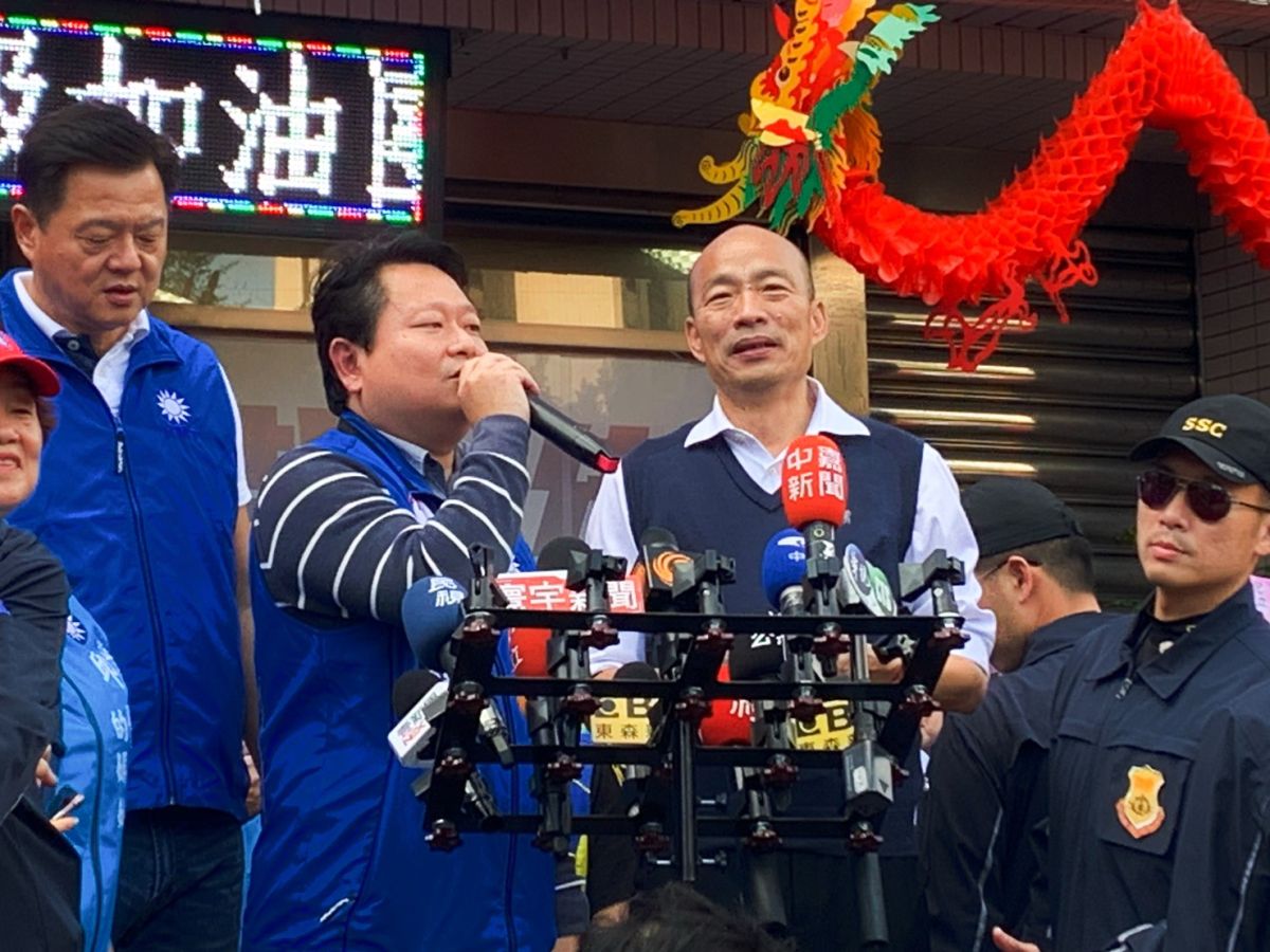 ▲國民黨總統候選人韓國瑜今（5）日回到故鄉新北市中和，首次以車隊掃街和立委候選人邱烽堯共同造勢。（圖／記者宋原彰攝，2020.01.05）