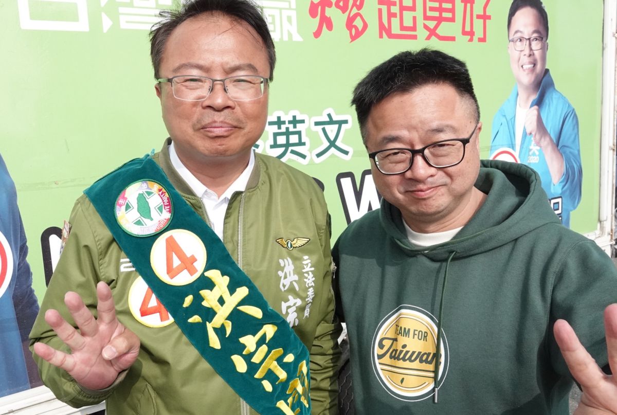 ▲選前超級星期天，民進黨秘書長羅文嘉再度南下輔選洪宗熠。（圖／記者陳雅芳攝，2020.01.05）
