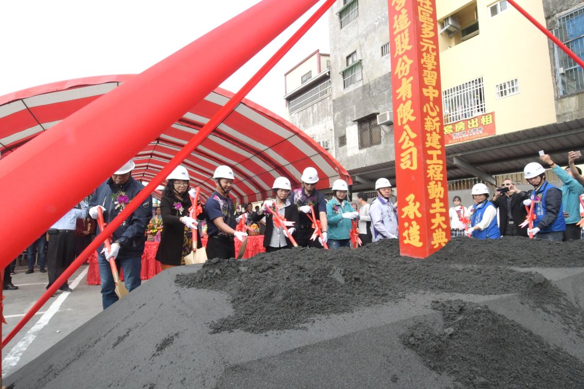▲員林國中於舉行「多元學習中心新建工程動土典禮」，多元學習中心總經費達4,978萬5,000元，預計110年2月竣工。（圖／記者陳雅芳攝，2020.01.06）