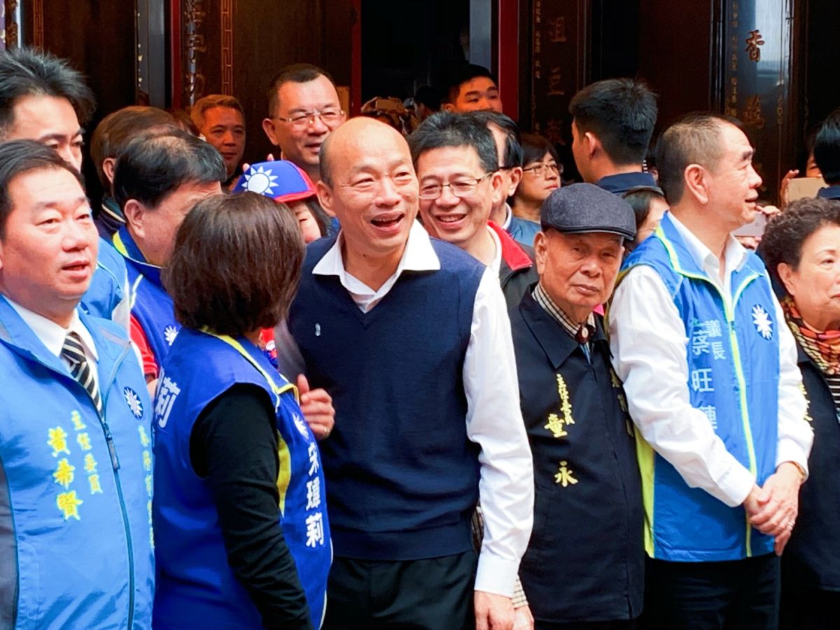 ▲國民黨總統候選人韓國瑜今（7）參拜基隆廟宇日並輔選立委候選人宋瑋莉。（圖／記者宋原彰攝，2020.01.07）