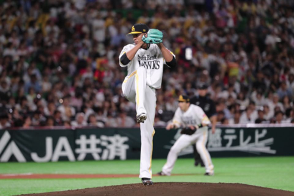 中信兄弟球團今日（7 日）宣佈，已與新洋投米蘭達（Ariel Miranda）簽約，米蘭達目前於美國自主訓練，預計過完年來臺灣報到。(圖／取自軟銀官網）