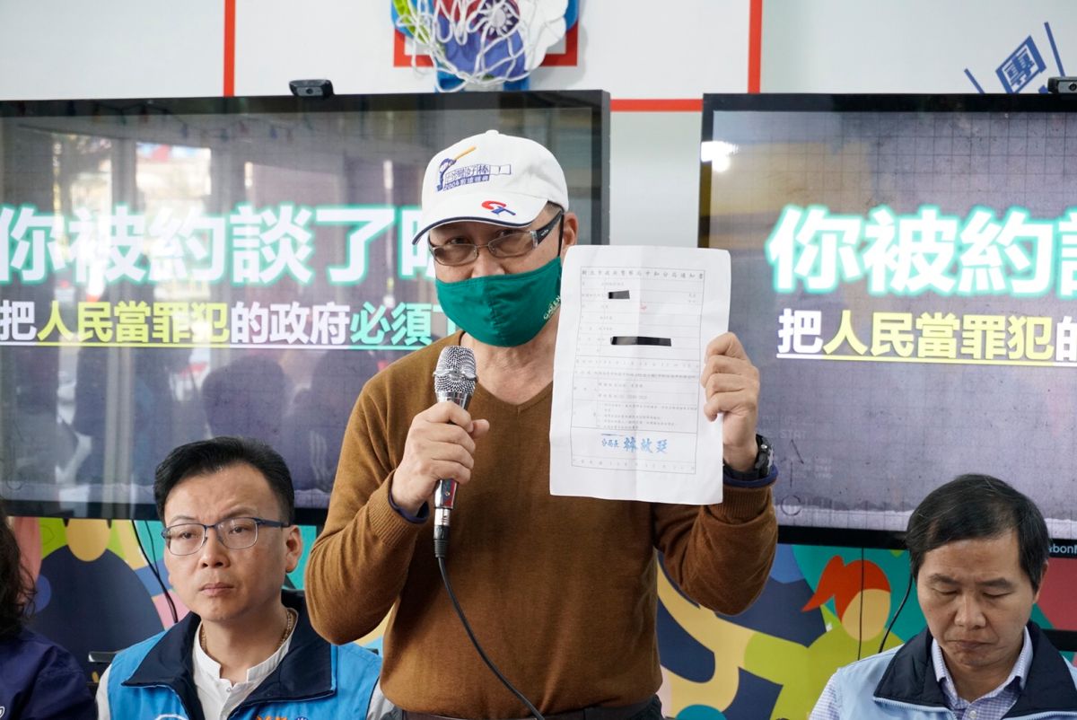 ▲張姓民眾說、被警方約詢及被告知涉嫌違反選罷法後，好像被送上斷頭台，寢食難安。 (圖/記者金祐妤攝，2020.1.7)