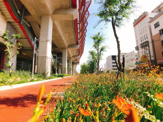 ▲太原車站綠空廊道已完工，市容景觀加分不少。（圖／信義房屋提供） 
