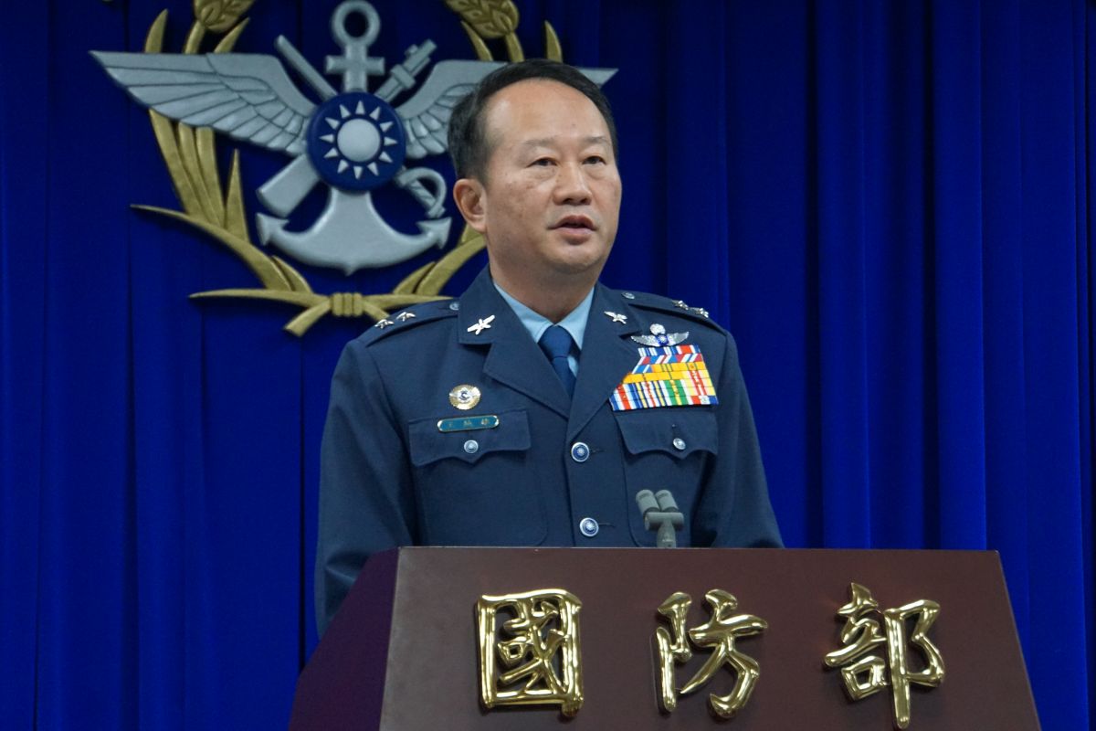 ▲空軍司令部政戰主任王純雄表示，失事黑鷹直升機部分黑盒子資料已於1月8日送交美軍，解讀來回需要4周時間。（圖/記者呂炯昌攝, 2020.1.12）