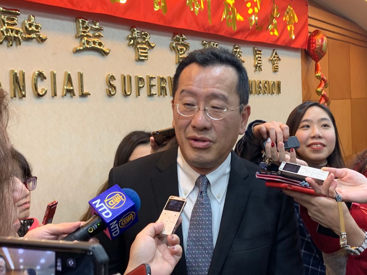 ▲針對街口廣告再踩金融監理紅線，金管會主委顧立雄表示鼓勵金融創新，但不能吸金。（圖／記者顏真真攝）