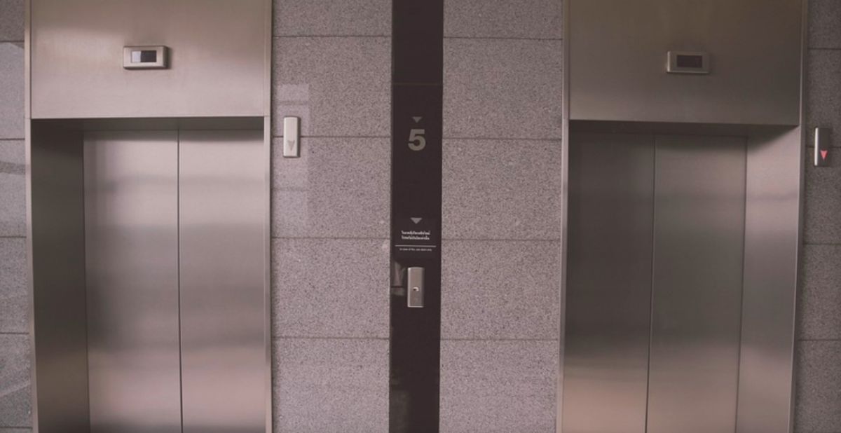 ▲一名網友在PTT女孩版好奇詢問，大家搭電梯最討厭遇到哪些事？貼文立刻引發熱議，網友紛紛細數電梯內的顧人怨狀況。（示意圖／取自pixabay）