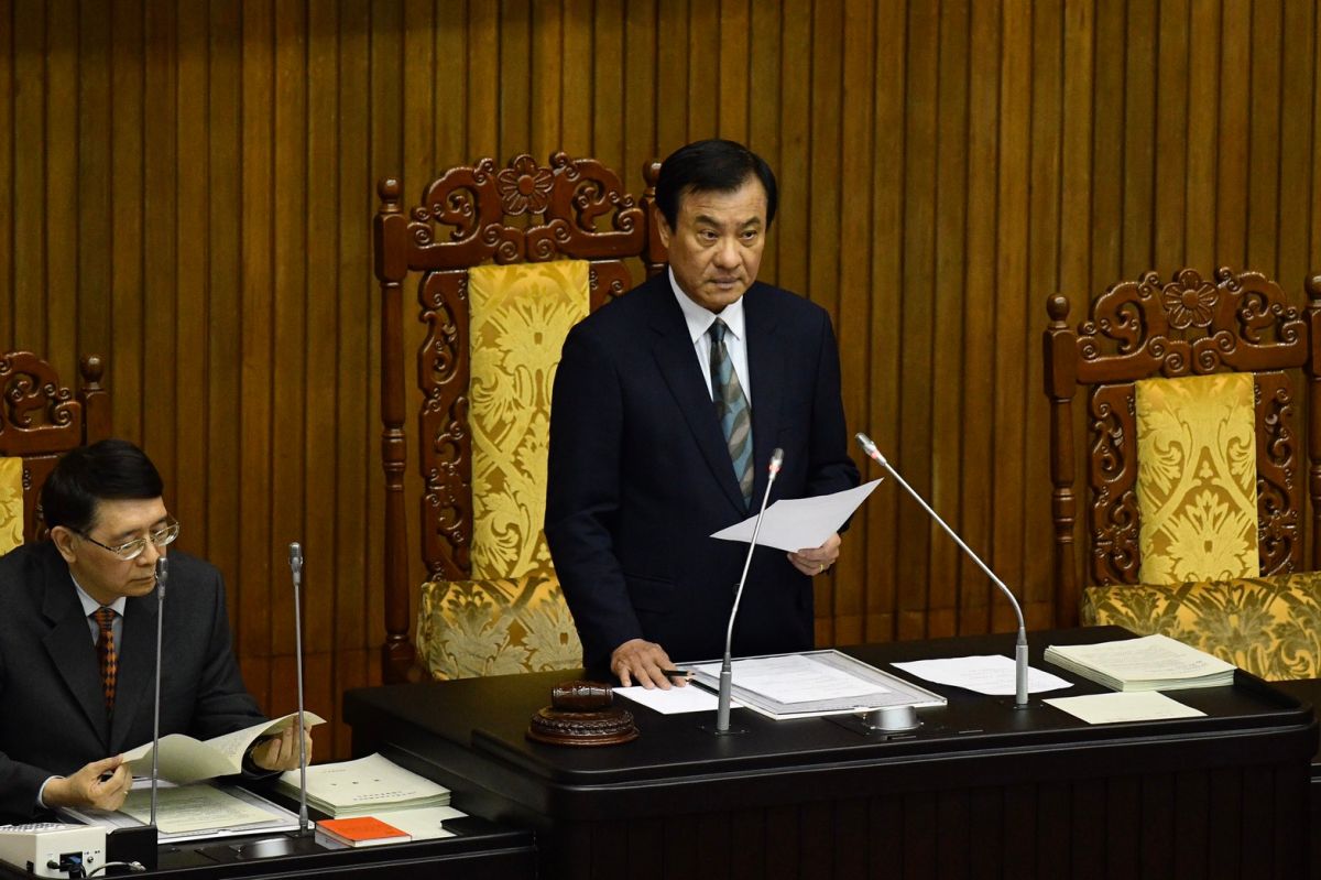 ▲立法院長蘇嘉全敲下議事槌，宣布今年度中央政府總預算案三讀通過。（圖／記者林柏年攝, 2020.1.20）