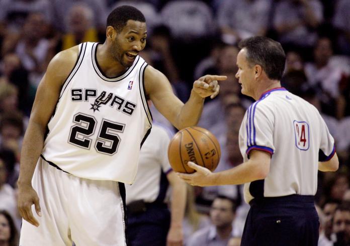傳奇前鋒歐瑞（Robert Horry）的55歲生日。這位身高206公分、綽號「Big Shot Rob」的冷血射手，在1990年代至2000年代留下了無數經典絕殺與季後賽高光時刻（圖／美聯社／達志影像）