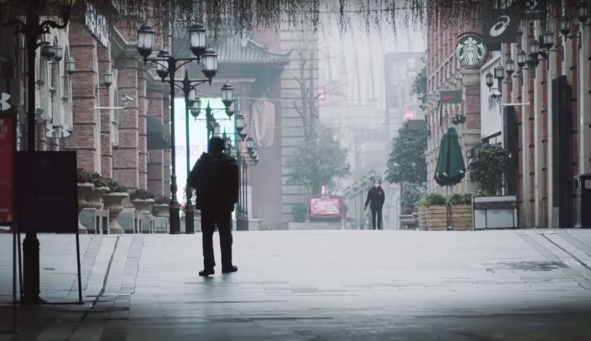 ▲武漢封城後 24 小時內部畫面公開。（圖／翻攝自 YouTube ）
