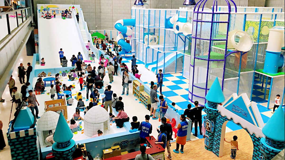 ▲ 科工館推出南台灣第一個「常溫雪景」極地兒童樂園。（圖／記者陳美嘉攝）