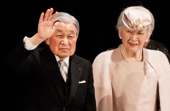 ▲日本明仁上皇高齡 86 歲，昨日（ 29 ）驚傳於皇居內昏倒。（圖／翻攝自《香港 01 》）