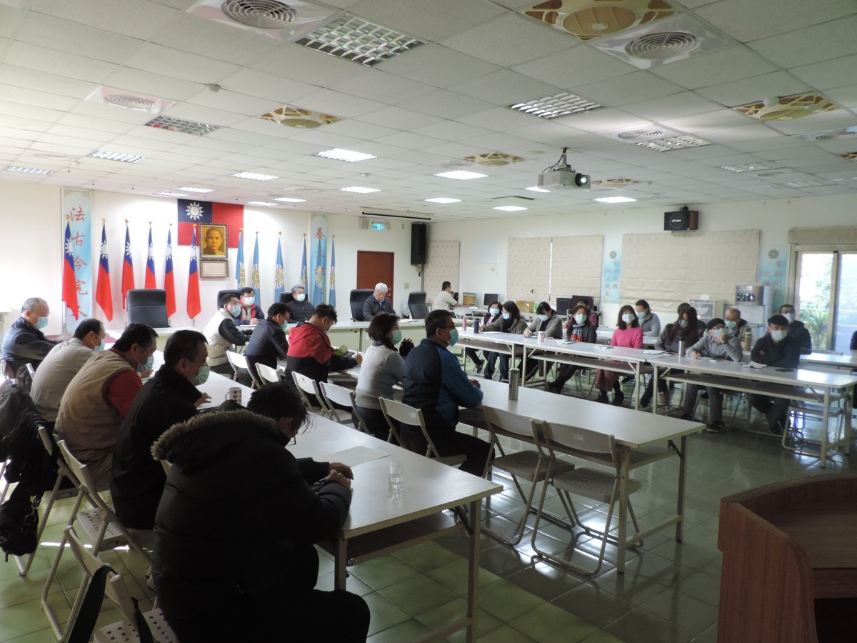 ▲彰化縣榮民服務處長楊雨榮今(30)日召集所有職員工及社區服務組長，辦理「武漢疫情防護研討會」。（圖／記者葉靜美攝，2020.01.30）