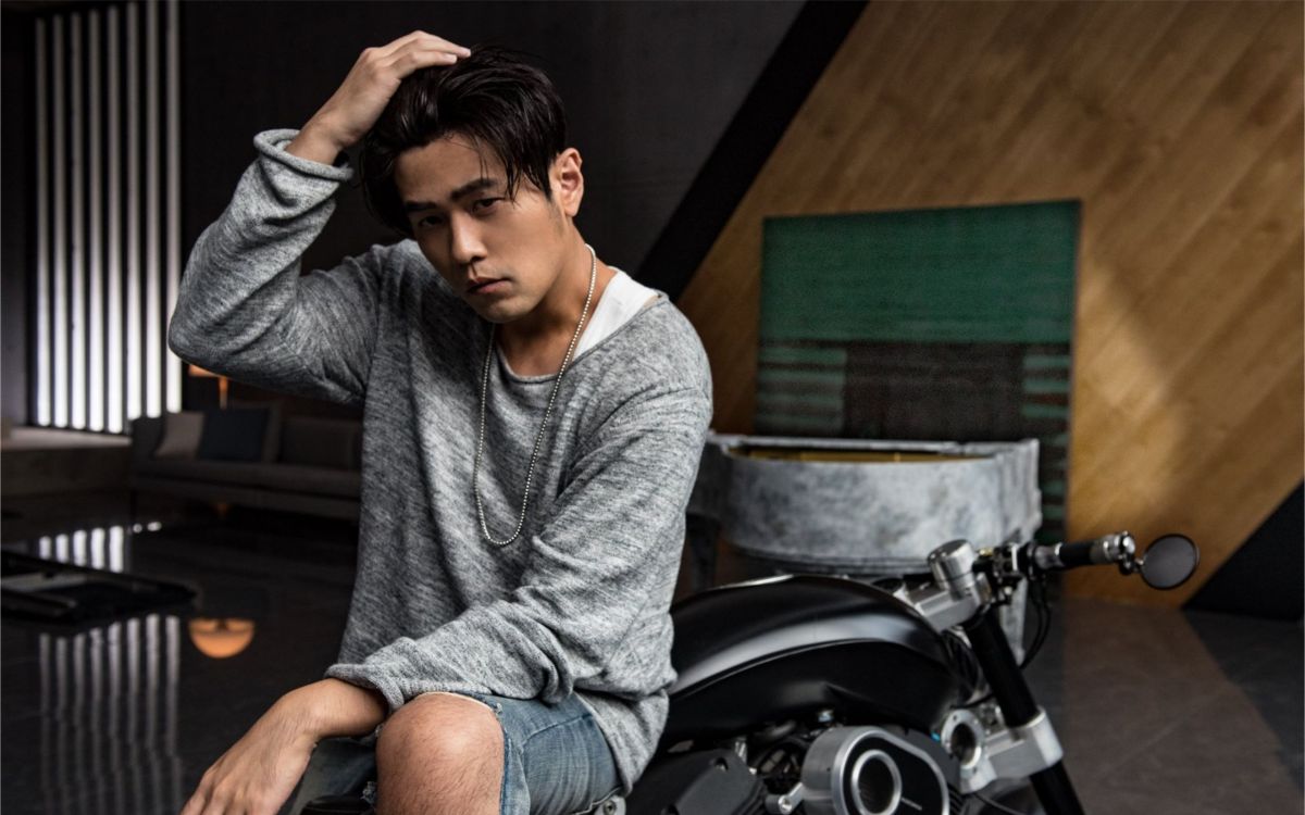 ▲網友認為周杰倫早在13年前就已預言此次的口罩之亂。（圖／翻攝臉書） 

 