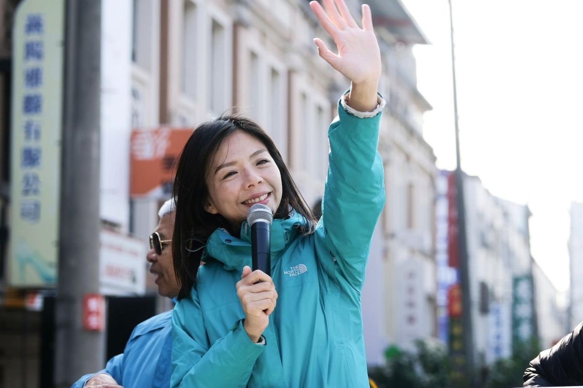 ▲立委洪慈庸從立委畢業了，心裡滿懷著感謝。 (圖／擷取洪慈庸臉書2020.1.31)