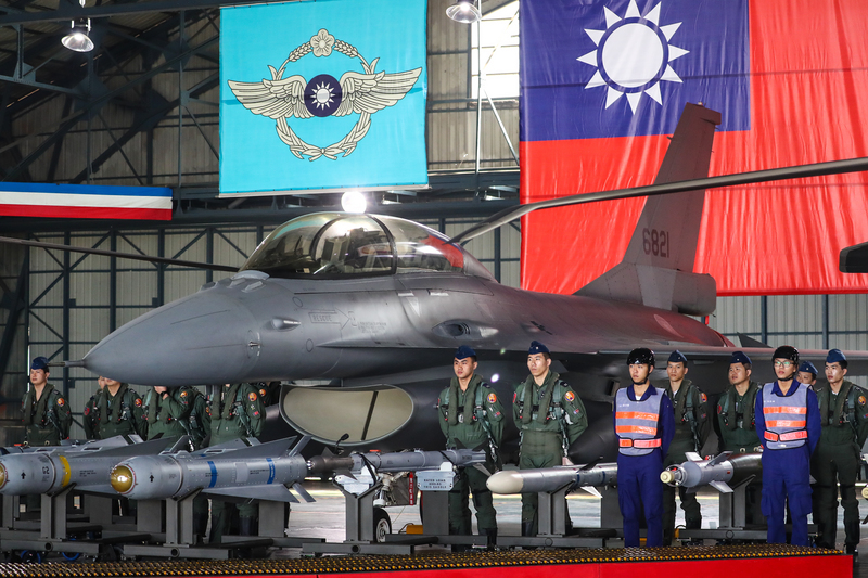 ▲空軍嘉義基地第4戰術戰鬥機聯隊，現場並展示性能升級的F-16V戰機。（中央社資料照片）