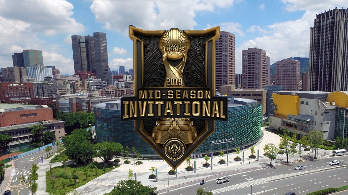 台北和平籃球館去年接連舉辦了《爐石戰記》、《英雄聯盟》全球性國際賽事。   圖：翻攝自官網/新頭殼合成