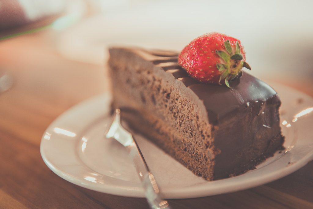 ▲甜食中毒可改吃酸的食物化解。（圖／pixabay）