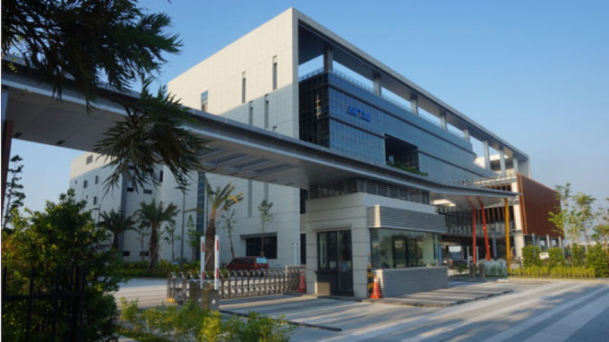 ▲ 氣動元件大廠亞德客-KY公布2024年第4季自結財務數據，全年合併營收為新台幣306.59億元，稅後純益為新台幣76.23億元，EPS達38.12元，創歷年新高。圖為亞德客台南樹谷園區。（示意圖／取材自亞德客官網）