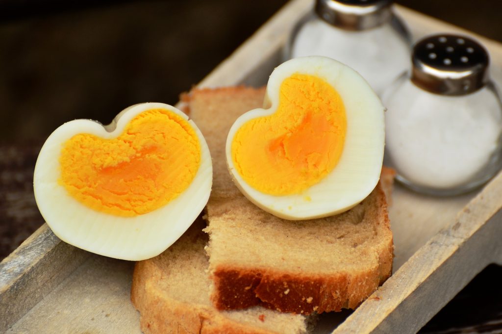 ▲食譜中以水煮蛋作為蛋白質來源。（圖／pixabay）