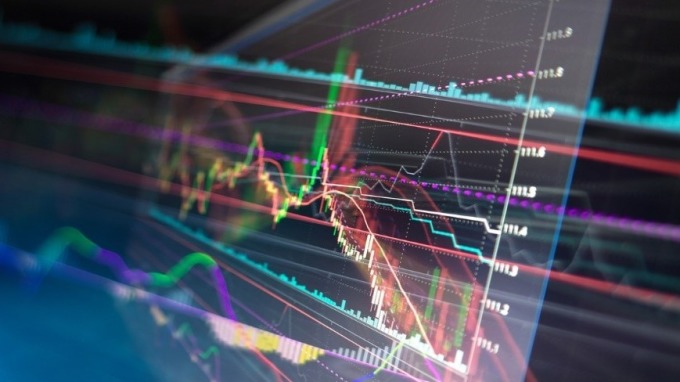 ▲元大台灣價值高息ETF（00940）在今（1）日正式掛牌上市，沒有迎來蜜月行情，收盤下跌超過1.6%，收在9.76元，有網友大喊「這是在開愚人節玩笑嗎？」。(圖／shutterstock)