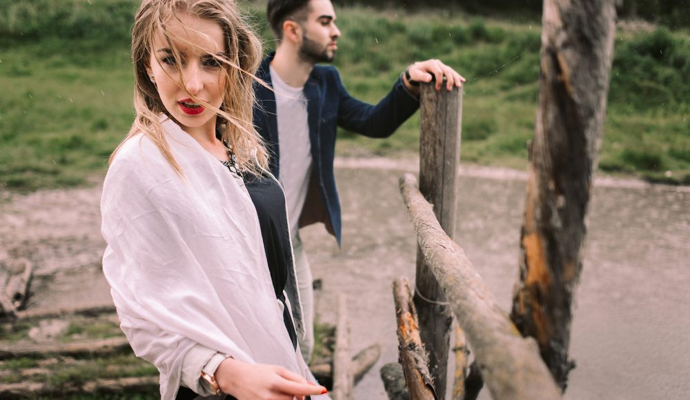  ▲不想讓現任情對象知道太多以前的秘密，因為擔心知道後會吵架鬧分手。（圖／Shutterstock）