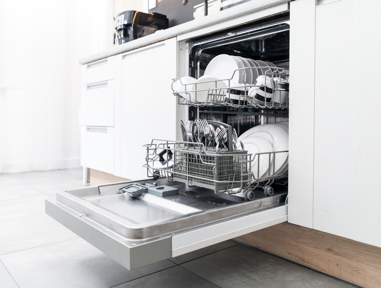 注意廚房器皿的保存及防潮性，可以避免滋生細菌。