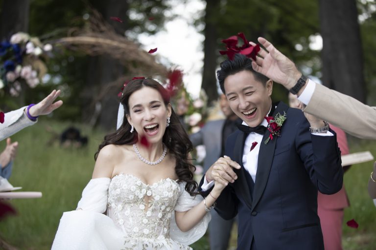 ▲韓庚與盧靖姍於紐西蘭完婚，是今年 2020 首對銀色夫妻。（圖／HUGO BOSS）